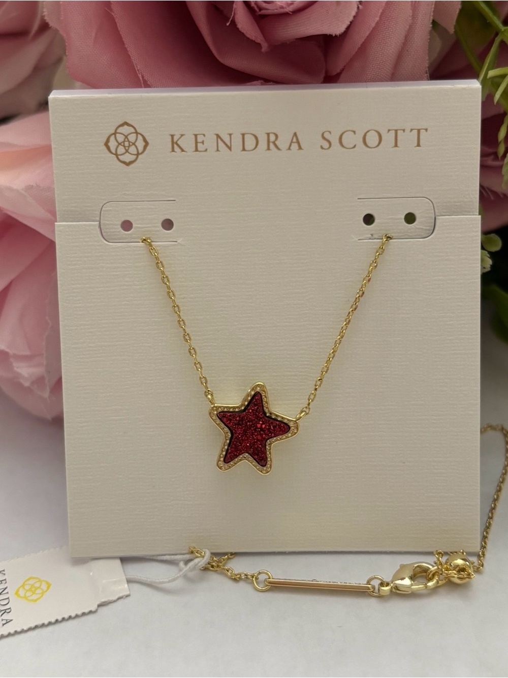 NWT Kendra Scott Jae Star Pendant Necklace in Gold red drusy